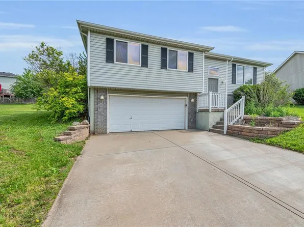 9210 NE 116th Pl, Kansas City, MO 64157