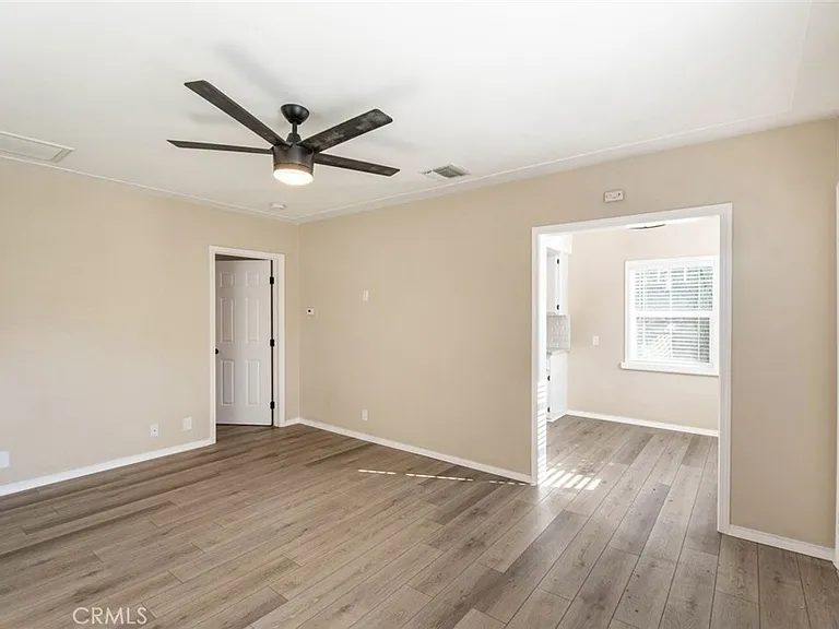 807 E Chevy Chase Dr #1 — Photo 4