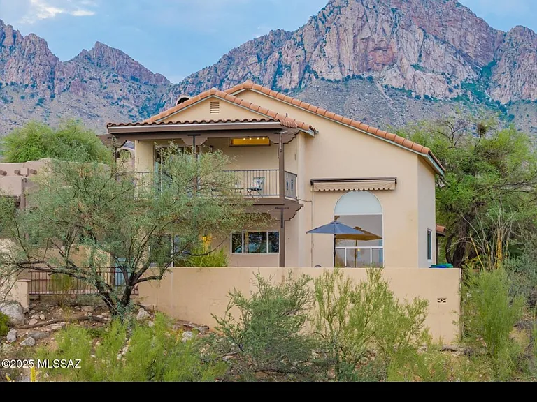 1659 E Deer Hollow Loop — Photo 1