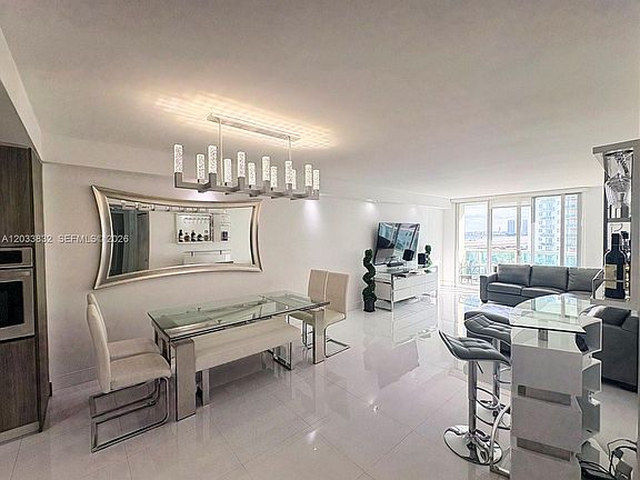 4th image of 19380 Collins Ave APT 827