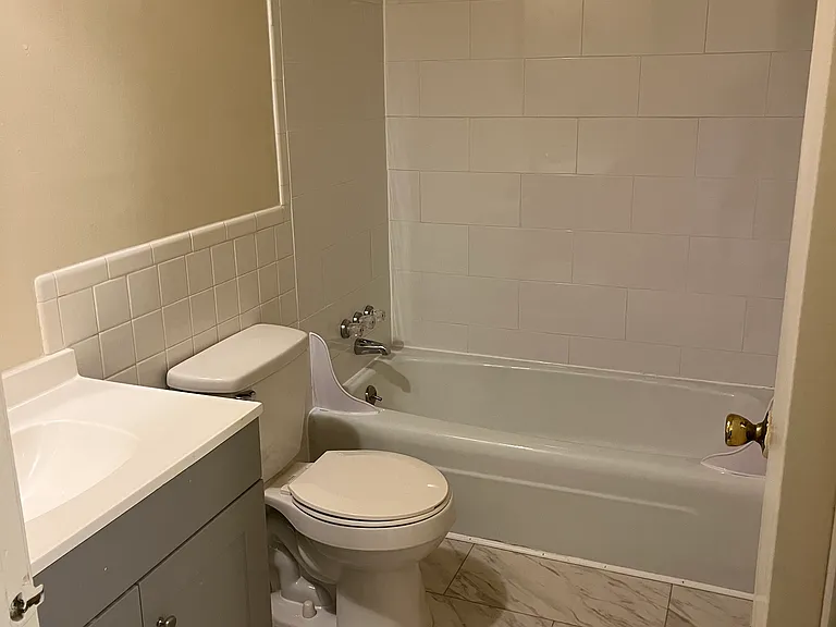 Presidents Village Apartments — Photo 26