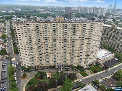 555 North Ave APT 25L, Fort Lee, NJ, 07024