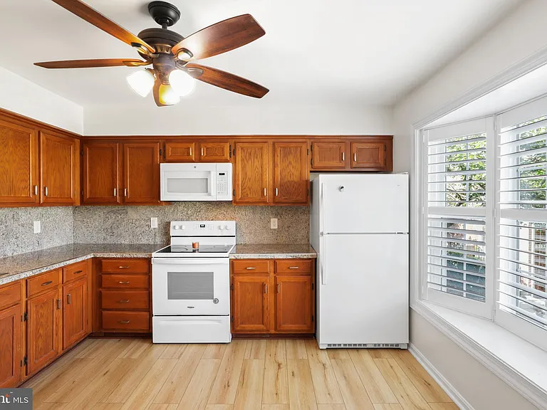 3146 Valentino Ct — Photo 9