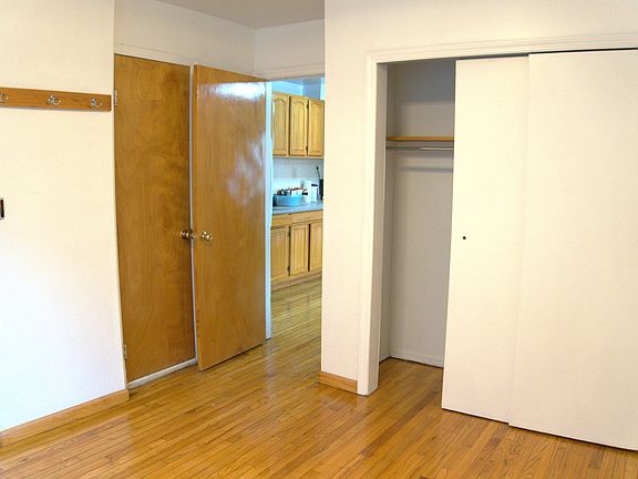 5th image of 137-15 Geranium Ave #3B