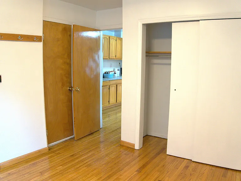 137-15 Geranium Ave #2A — Photo 6