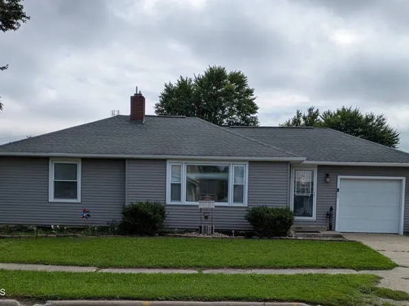 208 N Michigan St, Edon, OH 43518