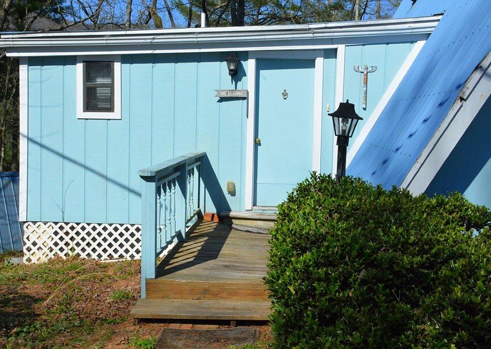 56 Chalet Vlg Robbinsville, NC, 28771 Apartments for Rent Zillow