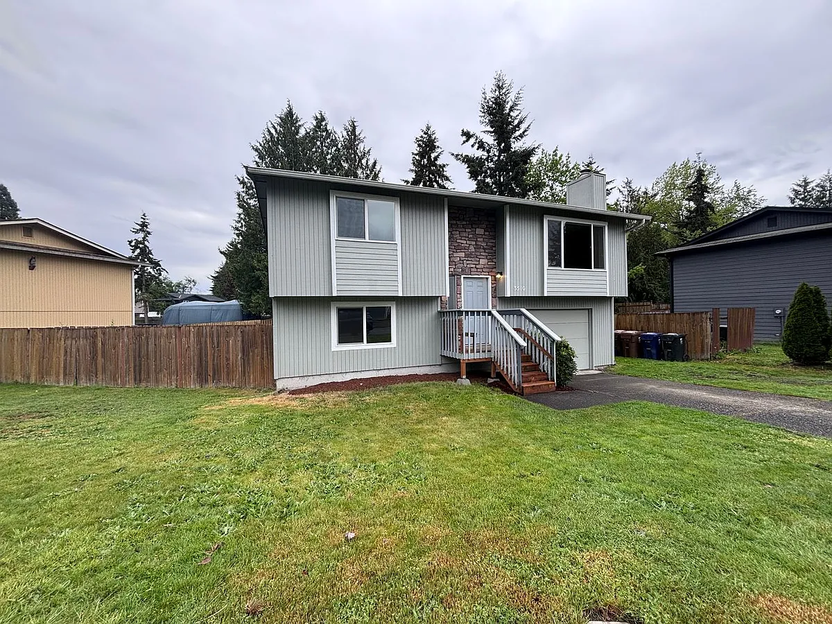 Building Photo - 3510 55th Ave NE