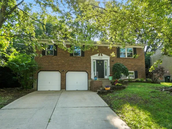2242 Fayhill Dr, Cincinnati, OH 45238