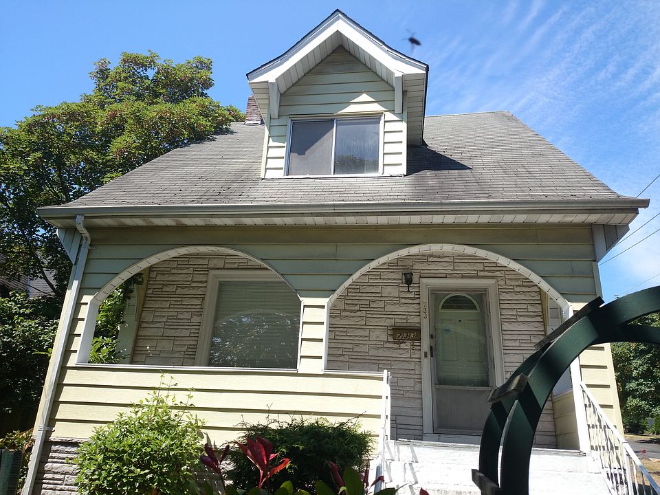 2nd image of 733 20th Ave