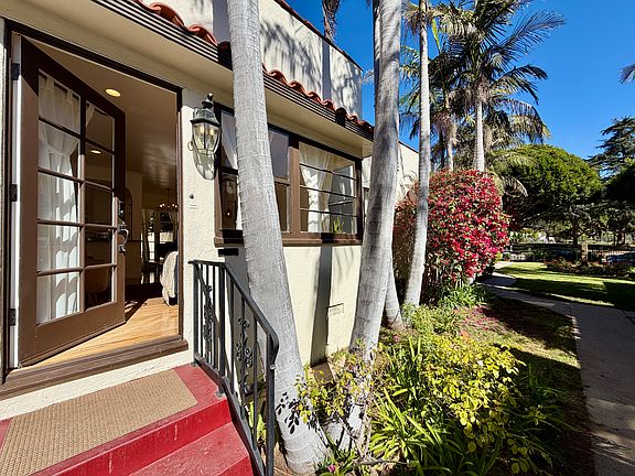 Front entrance to bungalow