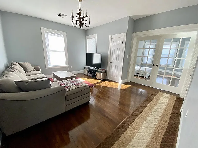 195 Lincoln St #3 — Photo 7