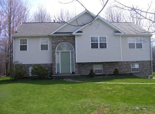 10906 Debra Dr, Meadville, PA 16335