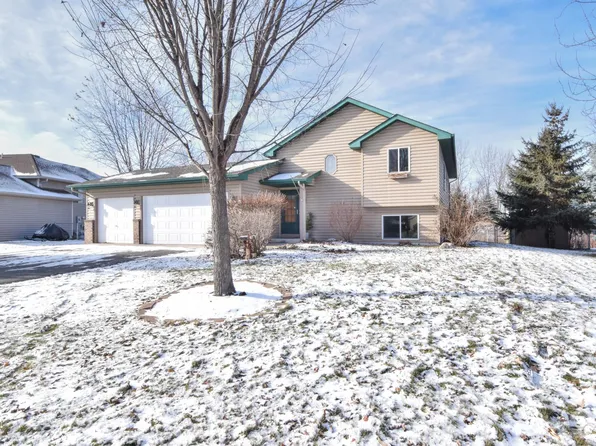 6102 152nd St N, Hugo, MN 55038