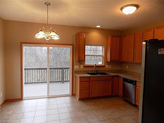 3rd image of 3781 Freedom Pl
