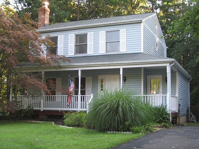123 Oakwood Dr