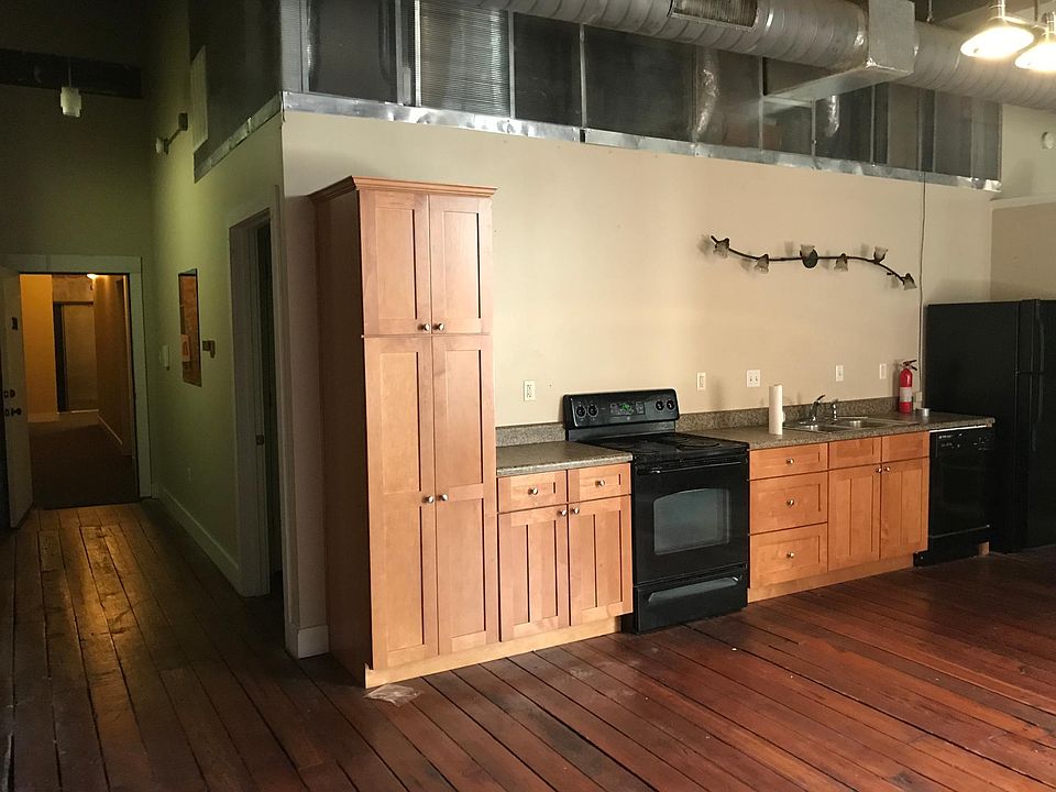 2nd image of 7 Saint Emanuel St APT 301