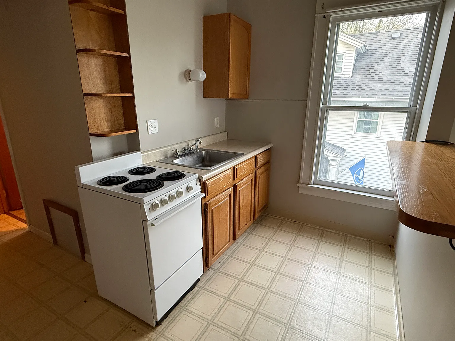 1 bed, 650 sqft, $1,150 — Photo 3