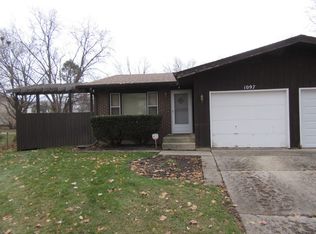 1097 Todd Farm Dr, Elgin, IL 60123