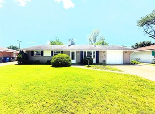35667 Fairchild St, Westland, MI 48186