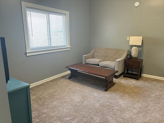 2nd image of 165 Sherburne Ave APT 1