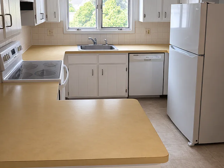 113 Fairgreen Dr #A — Photo 2