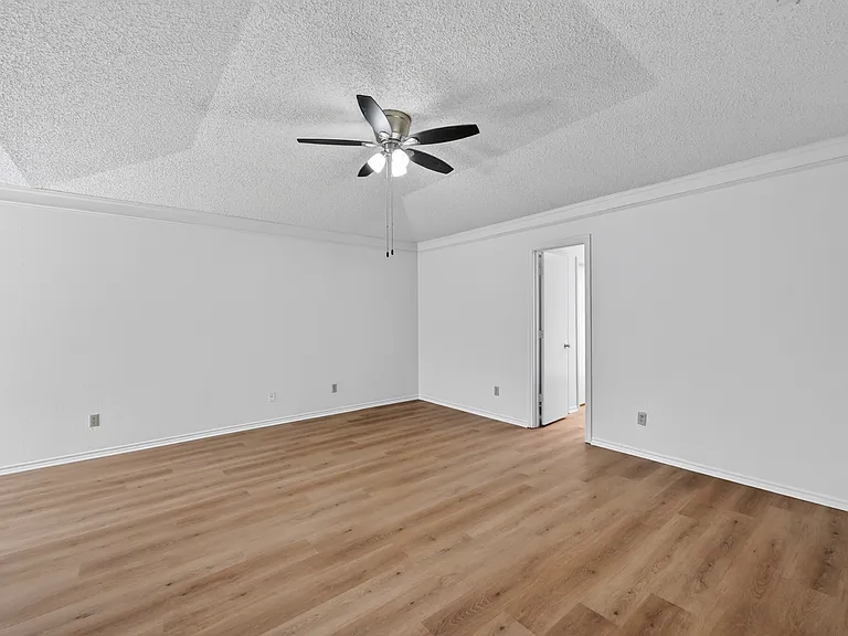 4020 Saint Christopher Ln — Photo 13