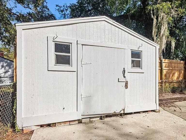 1639 Parrish Pl — Photo 10