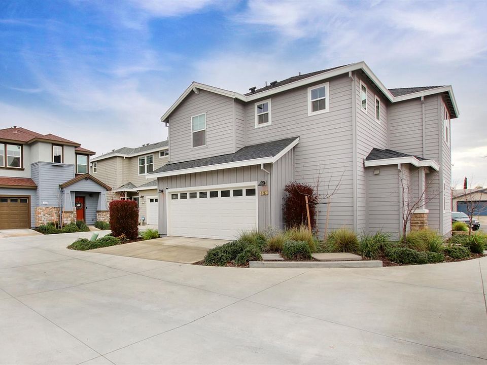 2nd image of 3207 Sher Ct