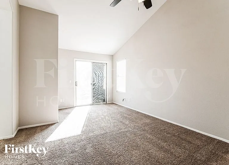 7409 W Emile Zola Ave — Photo 8