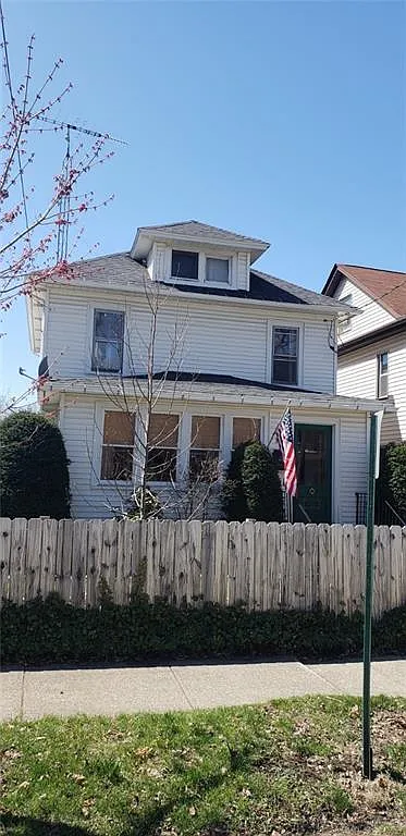 75 Vine St photo 1