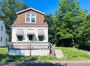 1825 Bunsen Ave, Belleville, IL 62226