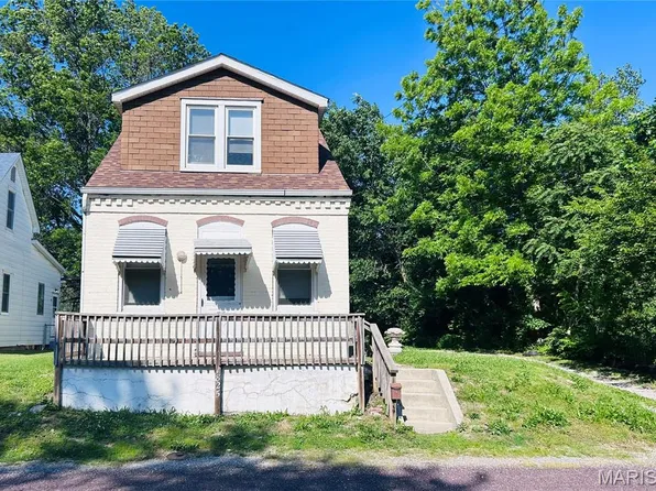 1825 Bunsen Ave, Belleville, IL 62226