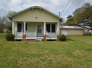 5401 Baird St, Groves, TX 77619