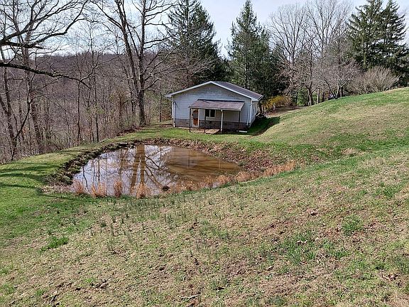 5th image of 2163 Bull Run Rd