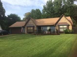 6820 Hickory Crest Dr, Walls, MS 38680