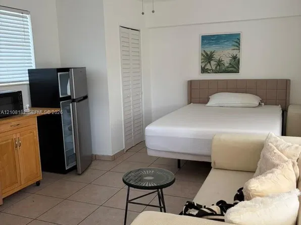 930 N 16th Ave #2, Hollywood, FL 33020