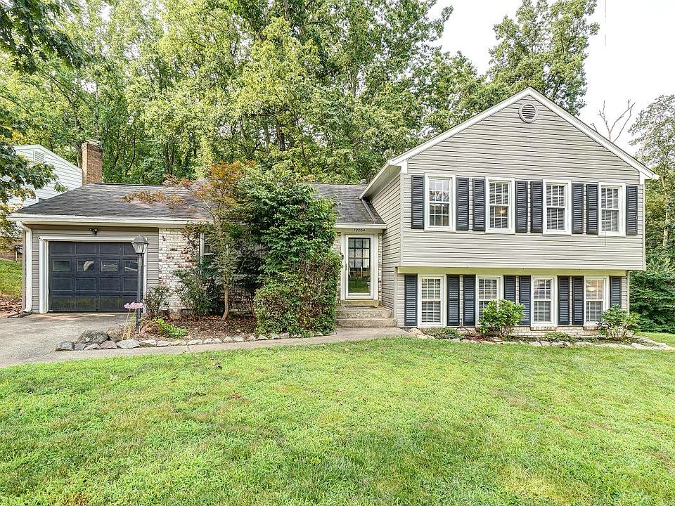 1st image of 12004 Park Shore Ct
