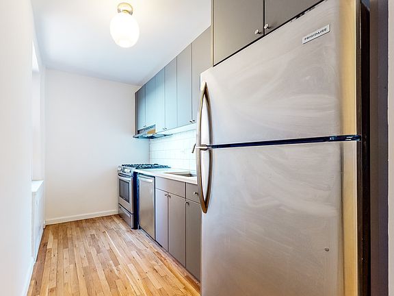 2nd image of 200 Haven Ave APT 6E