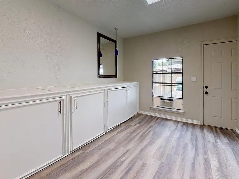 Bedroom 1B