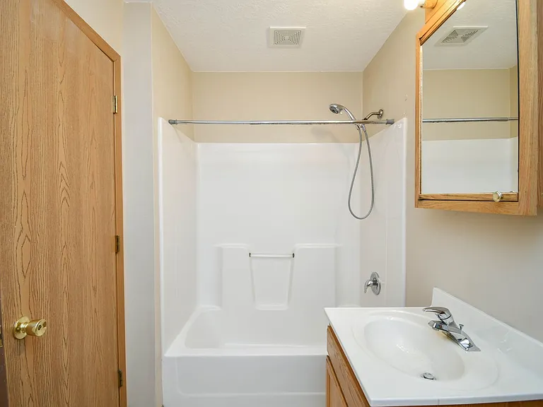 1420 E Redwood Blvd — Photo 22