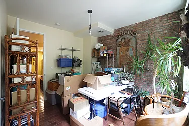 Rented by Rennit Inc.