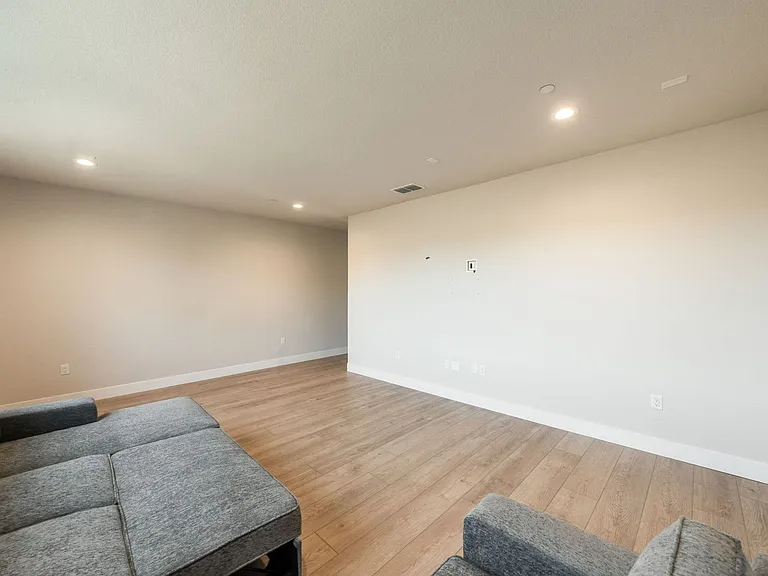 1342 Wheeler Peak Ct — Photo 44
