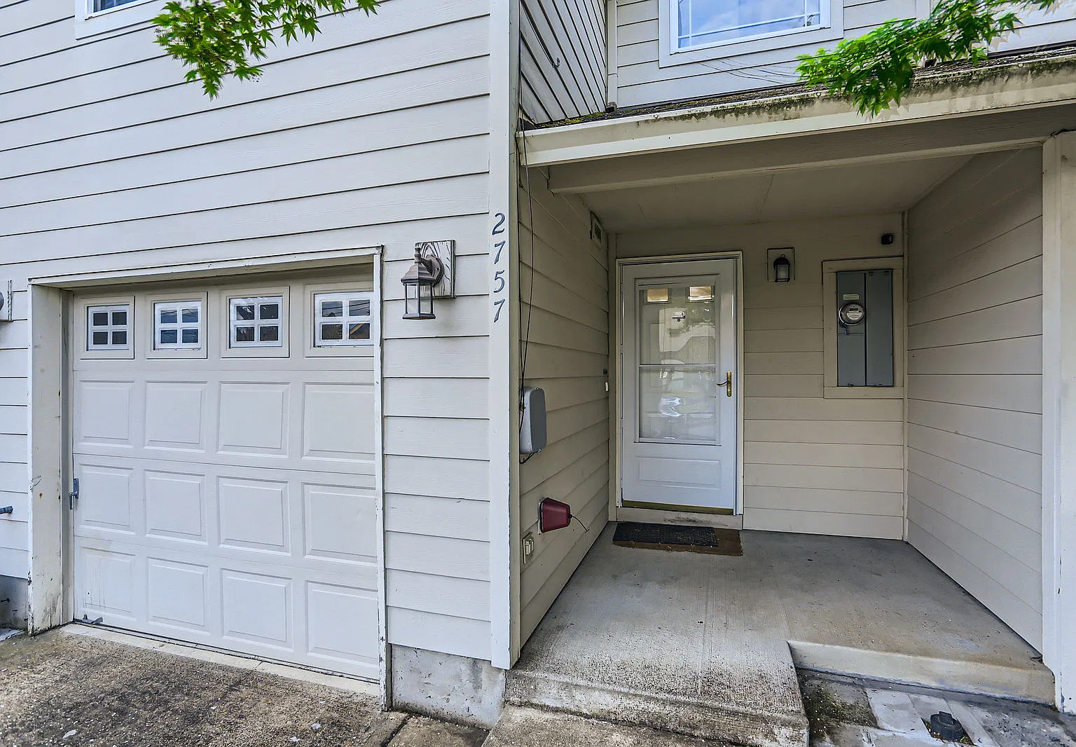 3 bed, 2.5 bath, 1264 sqft, $2,350 — Photo 2