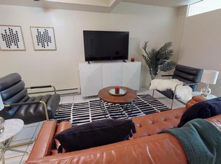 702 Cassia St, Redwood City, CA 94063