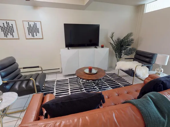 702 Cassia St, Redwood City, CA 94063