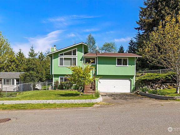 3rd image of 1503 Canyon Court