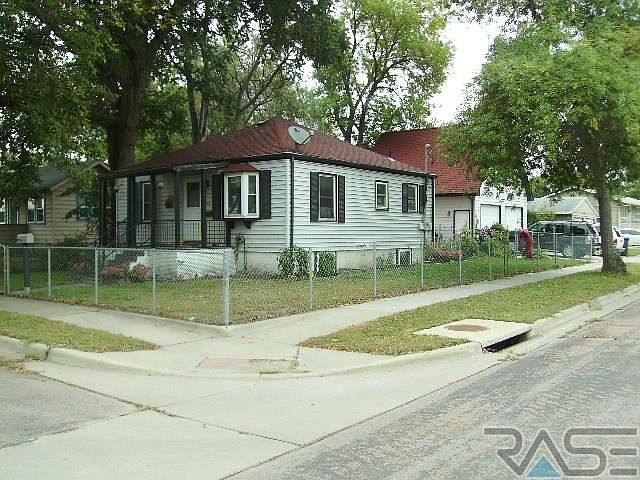 2nd image of 428 S Lincoln Ave