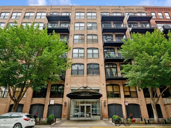 520 W Huron St APT 109, Chicago, IL 60654