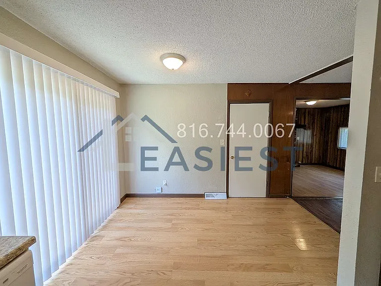 6315 E 149th St — Photo 12